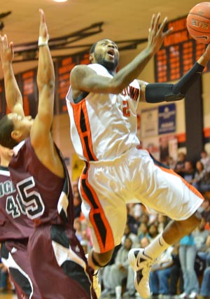 Geral Craig goes up for two against Campbellsville. Photo by Richard Davis