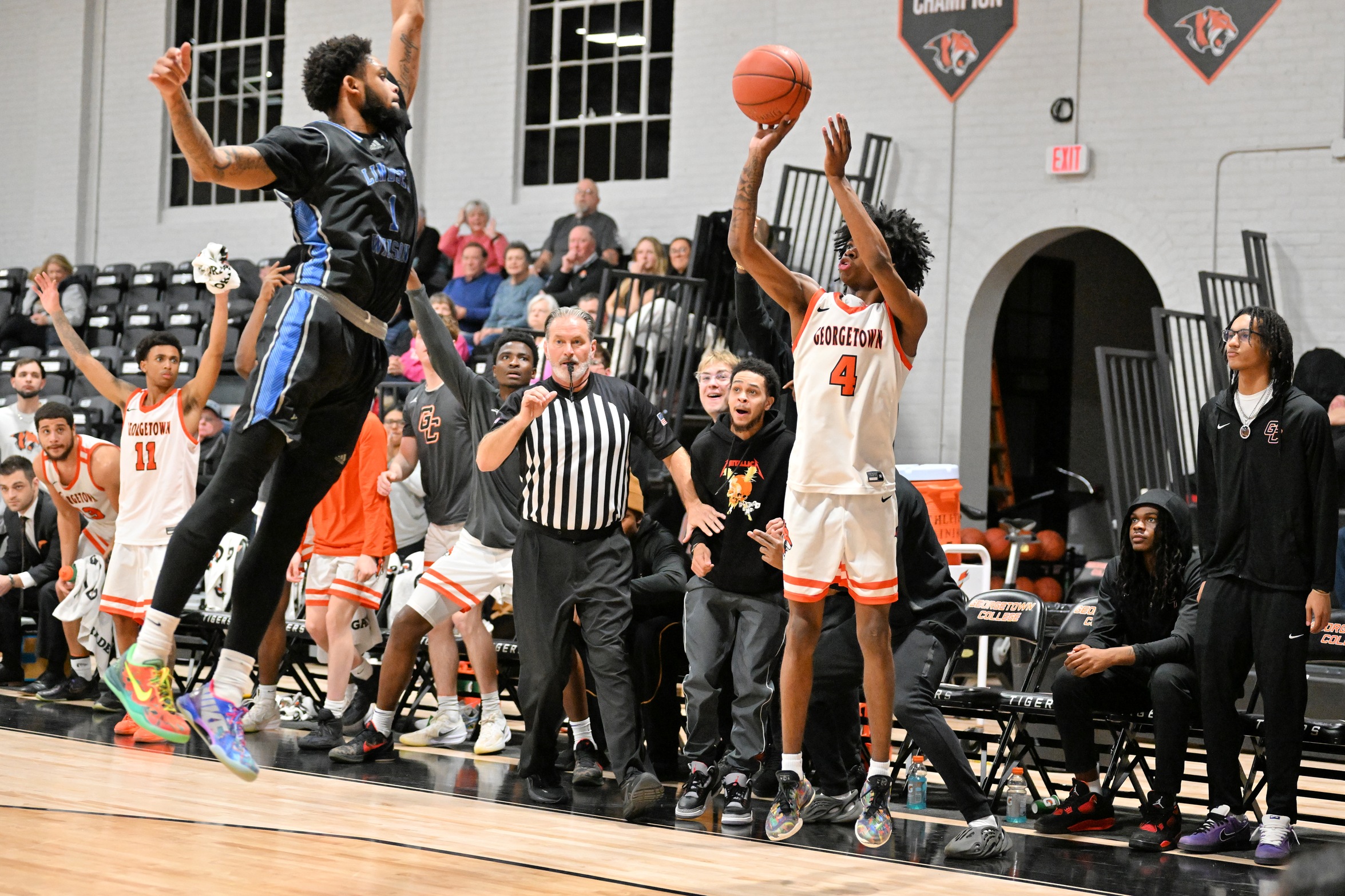 Leavell Secures Mid-South Conference Player of the Week