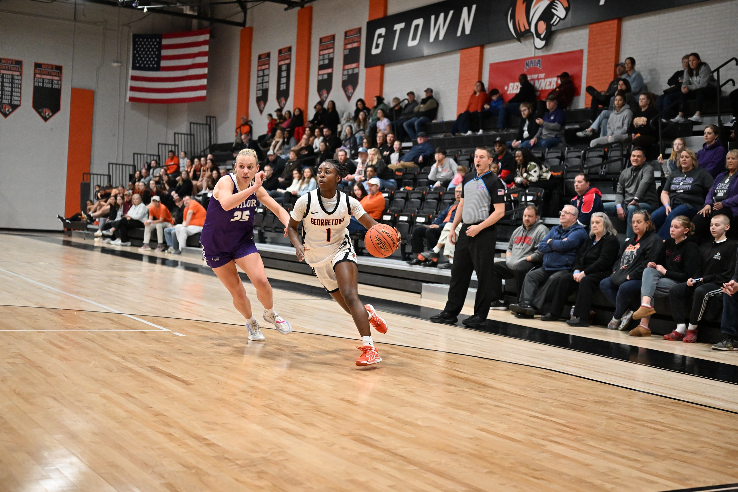 Freeman's 24 Pushes Tigers into Second Round of NAIA Tournament